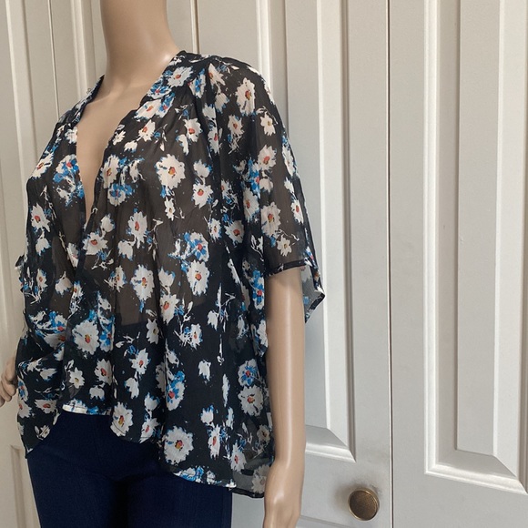 SO Womens XL Floral Sheer Cardigan. Open Front. Super cute: Batwing. Black with - Picture 3 of 10